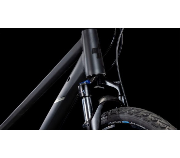 Cube Nature ONE black´n´black Trapeze (2025) - Trekkingrad