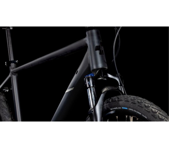 Cube Nature ONE black´n´black (2025) - Trekkingrad