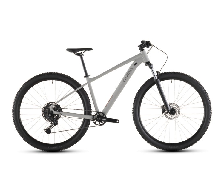 Cube Aim Pro greige´n´titan 2026