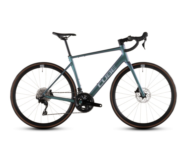 Cube Attain SLX smaragdgrey´n´prism 2026