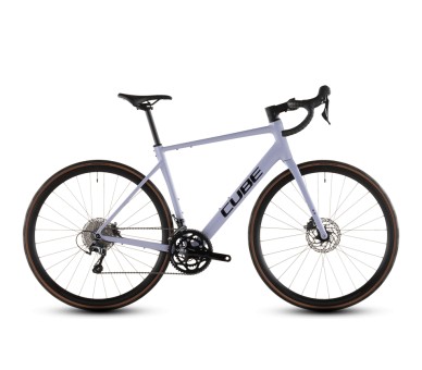 Cube Attain Race cyclamen´n´black 2026